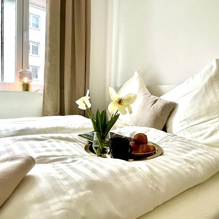 Design Apartment - Parking - Kingsize-Bett - 2X Bad - Zentrum Hannover Esterno foto