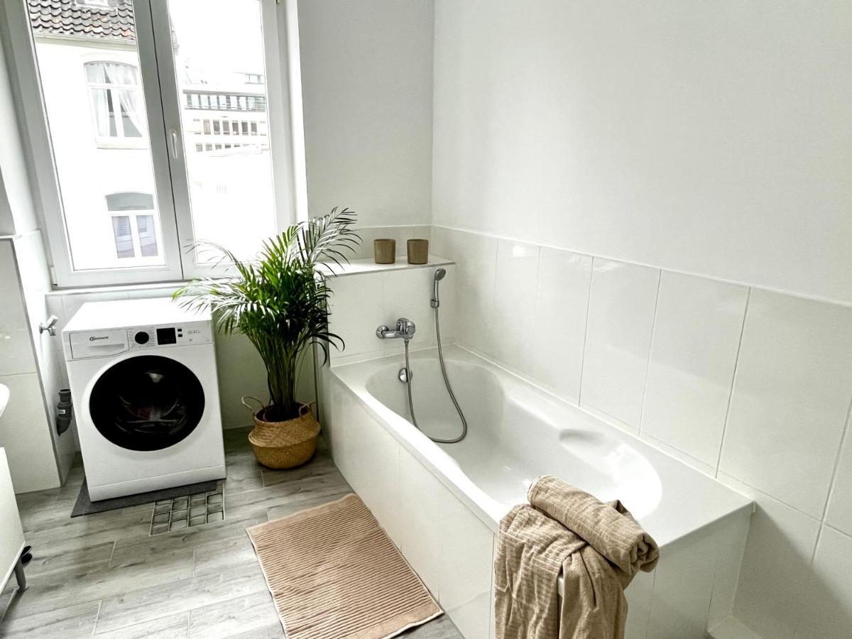 Design Apartment - Parking - Kingsize-Bett - 2X Bad - Zentrum Hannover Esterno foto