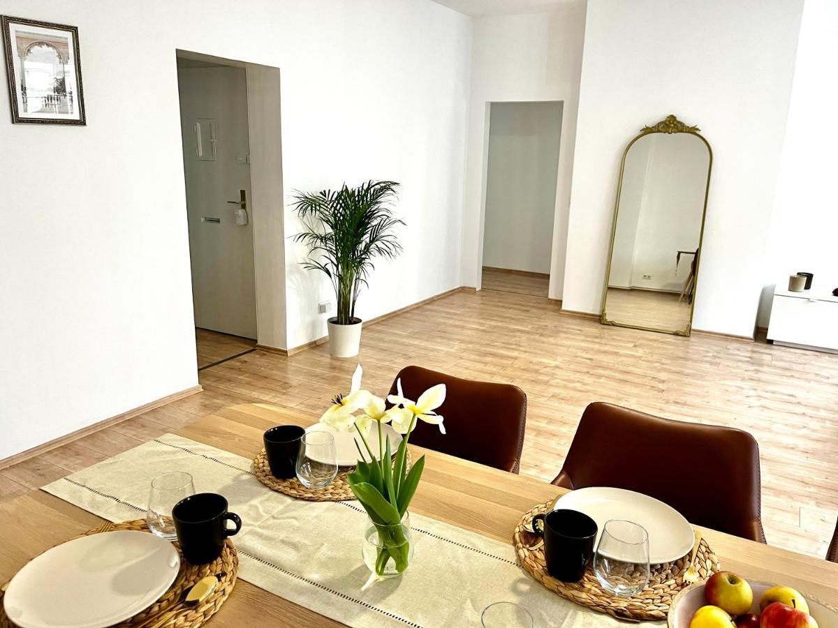 Design Apartment - Parking - Kingsize-Bett - 2X Bad - Zentrum Hannover Esterno foto