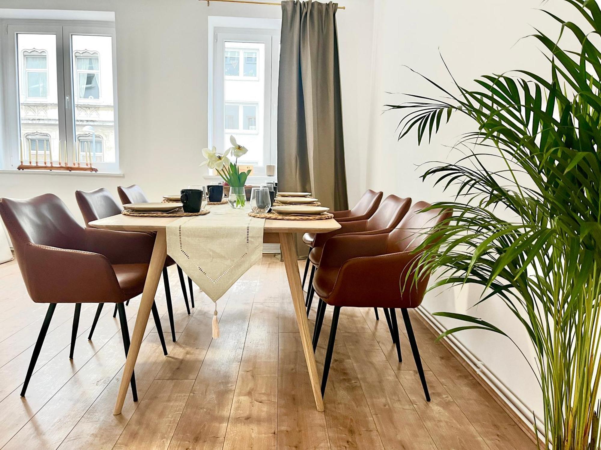 Design Apartment - Parking - Kingsize-Bett - 2X Bad - Zentrum Hannover Esterno foto